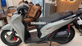 Honda SH 160i 4Van Đời 2024 Màu Xám Bóng Máy Zin