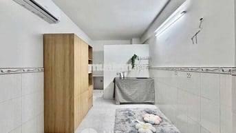 TRỐNG SẴN 1P KHÔNG GÁC - MỚI XÂY - CÓ BẢO VỆ - THANG MÁY - GẦN ĐH VHU
