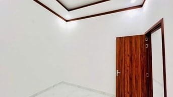 Cần tiền trả nợ bán gấp nhà còn mới 108m2 ở Hóc Môn giá 930 triệu. 