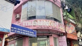 Cho thuê nhà góc 2MT Cống Quỳnh Bùi Viện, Quận 1 giá 50 triệu 2 lầu