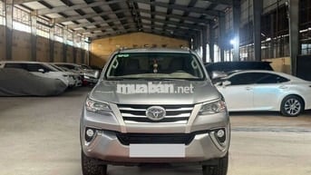 Chính chủ bán Toyota Fortuner 2.4G sàn 2017 lướt.