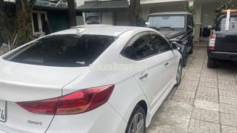Hyundai Elantra 2019 Sport 1.6 AT - 74000 km