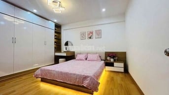 CHO THUÊ TẬP THỂ BÁCH KHOA - 70M - 2 NGỦ - GIÁ 11 TRIỆU