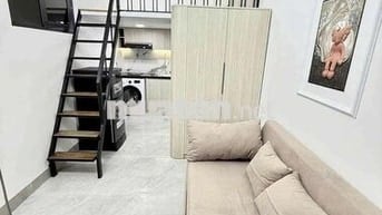 Nhượng phòng gấp do có việc riêng