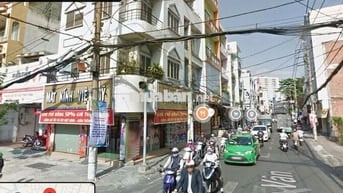 Bán gấp căn hộ tầng trệt kinh doanh buôn bán, có sổ hồng, giá rất tốt