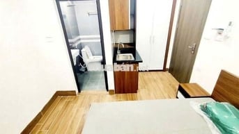 PHÒNG ĐẸP NGAY TRUNG TÂM BA ĐÌNH 30M2 GIÁ CHỈ 4.2 TRIỆU