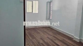 NHÀ NGUYÊN CĂN HẺM XE HƠI MỚI ĐẸP 40M2 CÓ GÁC 1PN NGAY KHO B
