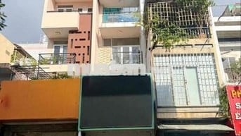 NHÀ MẶT TIỀN NGUYÊN CĂN ĐƯỜNG PHẠM VĂN HAI CHO THUÊ