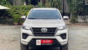 Toyota Fortuner 2.4AT 4X2 2022 Xe hãng bán