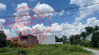 HẠ GIÁ 300TR BÁN GẤP LÔ GÓC 2 MT THỊ TRẤN CỦ CHI 260M2 GIÁ 1 TỶ 050TR