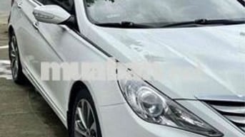 Hyundai Sonata 2010 2.0L AT - 90000 km