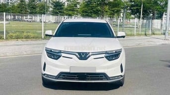 VinFast VF8 2024 Eco - 27000 km