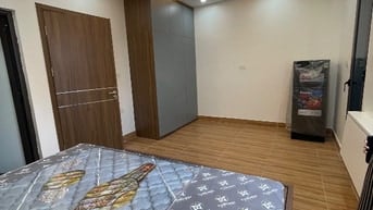 Cho thuê Phòng Căn hộ - Full đồ - 35M - phố Trần thái Tông . Cốm Vòng 