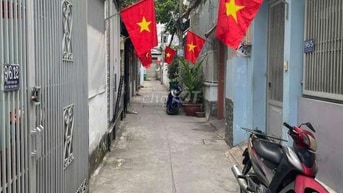 Chính chủ cầ bán nhà hẻm  đường Bùi Văn Ba, P.Tân Thuận Đông, Q7.