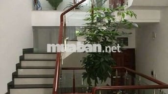 Nhà Full 1 Trệt 3 Lầu 5PN 4x18m Mặt Tiền Đường Số KDC Phạm Hữu Lầu