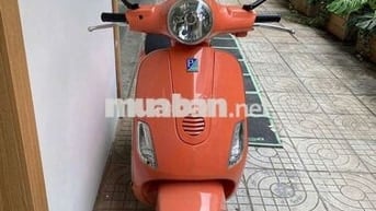 Xe vespa của ý