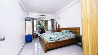 Bán nhà Vĩnh Hưng, Hoàng Mai, ô tô đỗ cửa, Dt 32m2, 3t, mt 3.5m, đẹp ở