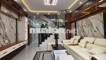 NHÀ VIP - NHÀ LIỀN KỀ PHÚ MỸ HƯNG-GẦN SIÊU THỊ BIG C-46M2 NỞ HẬU - 6T6
