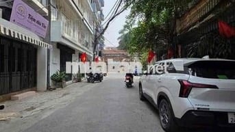 NHÀ ĐẸP THANG MÁY - MẶT NGÕ ÔTÔ TRÁNH KINH DOANH - FULL NỘI THẤT - ĐỦ