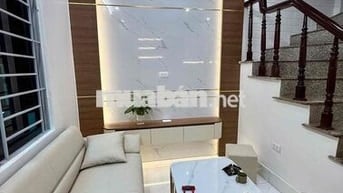 Nhỉnh 6 tỷ có nhà đẹp Ngõ Gốc Đề-oto 100m-ba gác đỗ cửa, 33m2*5T;MT 5m