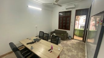 Cho thuê văn phòng phố Trần Đại Nghĩa  Hai Bà Trưng. 3.5 triệu – 30m2 