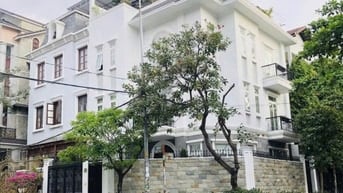 BIỆT THỰ HOA ĐÀO-PHAN XÍCH LONG PHÚ NHUẬN 5 TẦNG, MỚI ĐẸP 