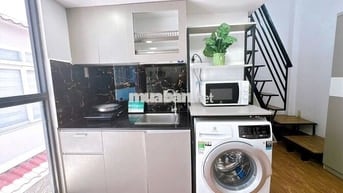 Căn hộ duplex máy giặt riêng cửa sổ lớn nội thất cao cấp ở Phú Nhuận