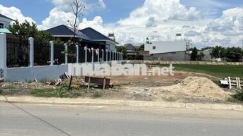 Còn 1 lô nhỏ tại mặt tiền Nguyễn Thị Hạnh kế Vinhomes