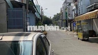 Nhà phố có thể ở, làm văn phòng công ty.