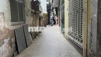 Hot hot! Tây Sơn, 50m ra phố, 2 thoáng, gần hồ, nhà dân xây.28m. 6,2ty