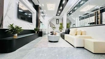 Cực Hót ! nhà Phố Vũ Trọng Phụng -Ngõ Thẳng Tắp Gần Phố Full Nội Thất