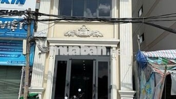Cho thuê MBKD tự do ngay gần ngã tư Nguyễn Thị Thập