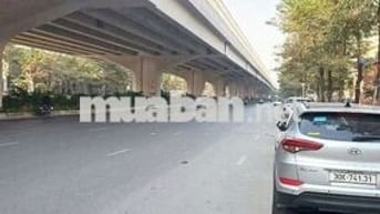 BÁN NHÀ PHẠM VĂN ĐỒNG NGOẠI GIAO ĐOÀN. VỊ TRÍ ĐẸP GẦN PHỐ. 7 tỷ