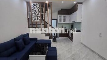 Nhà Đẹp Lĩnh Nam – Nhỉnh 6 Tỷ, 30m x 5 Tầng, Phân Lô