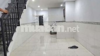 Cho thuê nhà mới sát MT Hiệp Bình. Chỉ 6,5tr vào ở ngay. Có ban công