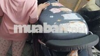 Vespa 50cc máy em. Mạnh.  Ko cần bằng lái