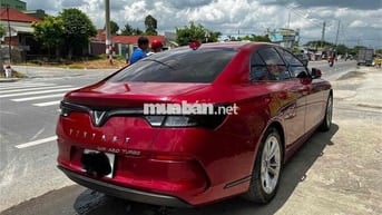 VinFast Lux A2.0 2022 A2.0 Tiêu chuẩn - 47000 km