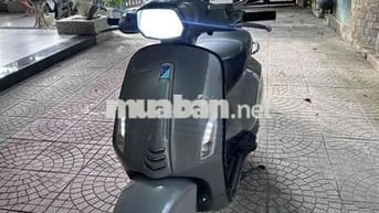 Cần bán xe Vespa Sprint 2018