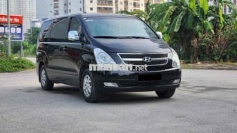 Hyundai Starex 2015 2.5D MT - 200000 km