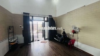 Nhà đẹp gác lửng Lương Thế Vinh 51m2 gần mặt tiền.