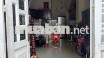 nhà 1 lầu 2pn 2wc gần ngã tư bình triệu