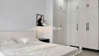 CĂN HỘ 1 PHÒNG NGỦ BAN CÔNG NGAY CHỢ BÀ CHIỂU GẦN CẦU BÔNG TIỆN QUA Q1