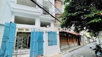 Nhà 4 tầng 6x15m gần  sân bay TSN