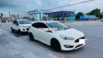 Focus 2018 Sport xe gia đình sử dụng từ đầu.