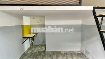 Phòng gác đẹp có cửa sổ, máy lạnh_ gần lotter mart Nguyễn Văn Lượng