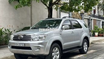 Toyota Fortuner 2009 2.7V - 117000 km