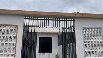 Bán nhà 2PN, full thổ cư, trung tâm phường Bình Lộc, Long Khánh