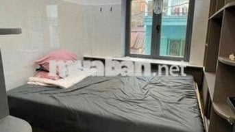 CHO THUÊ CHDV 2PN CỬA SỔ LỚN CAO CẤP- THANG MÁY NGAY BÙI VIỆN QUẬN 1