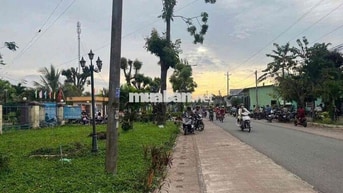bán 1000m2 full hồng ngang 15m nở hậu 16m,mặt tiền đường nhựa Xuân Lộc