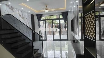 BÁN NHÀ 2 MÊ RƯỠI, SONG SONG PHẠM HÙNG, HÒA XUÂN ĐÀ NẴNG